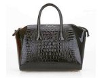 World Class Leather Ladies bags manufacturers in India at very low price and with excellent finish,We export leather ladies bag worldwide.Contact us now,