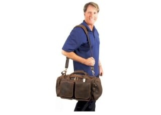 Hamptons-Distressed-Leather-Duffle4.jpg